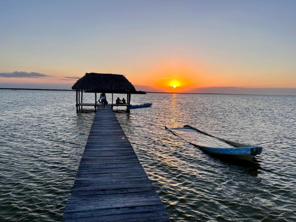 Dos Mares Barefoot Hotel El Cuyo Exterior photo